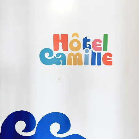 Camille Otel Saintes-Maries-de-la-Mer