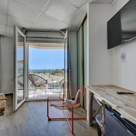 Hotel Camille 2*