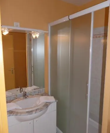 Hotel Camille 2*